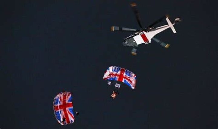 Did the Queen really film with Daniel Craig?