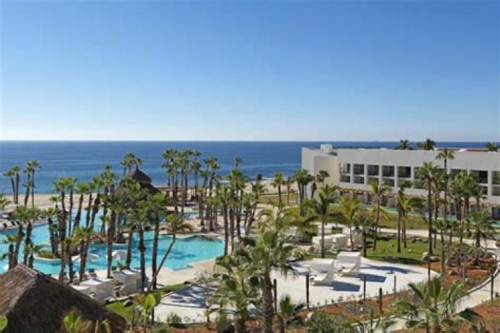 Does Casa Dorada have a swimmable beach?