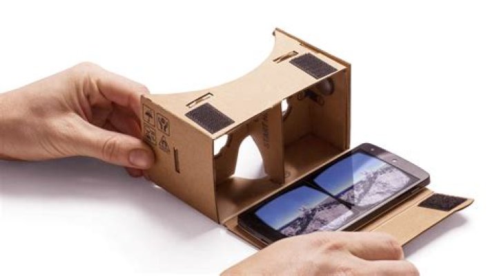 Does Google Cardboard VR work with iPhone?