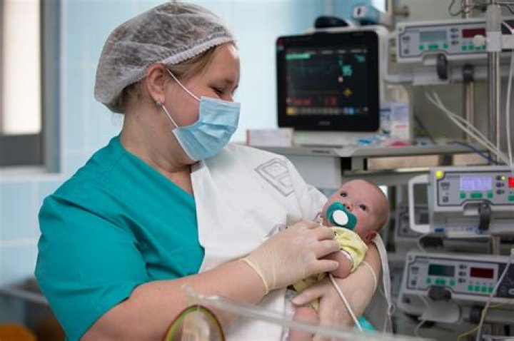 Does St Peters have a NICU?