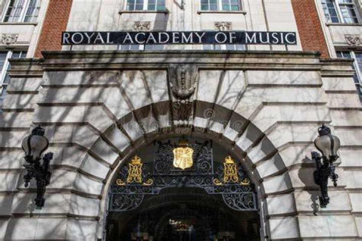 Does the Royal Academy of Music offer scholarships?