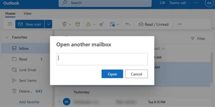 How do I open a Web page in Outlook?