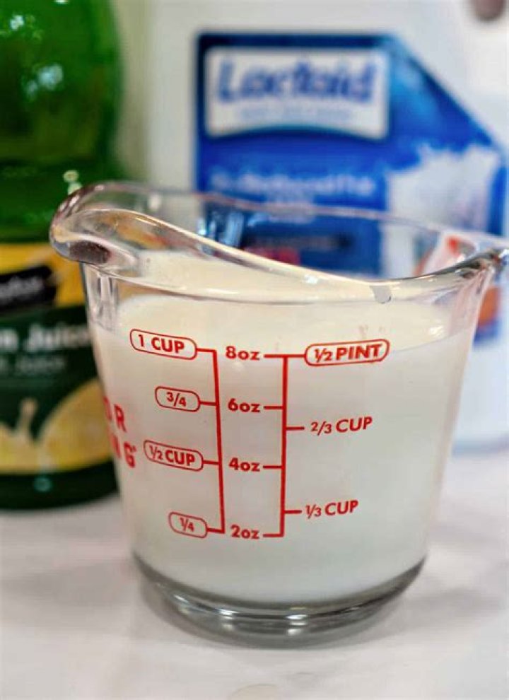 How much is 1 cup of buttermilk in grams?