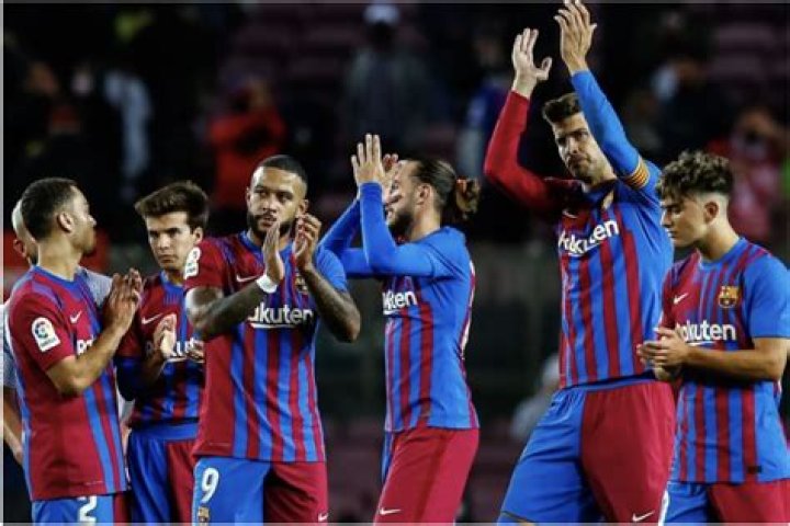 What are nicknames for FC Barcelona?