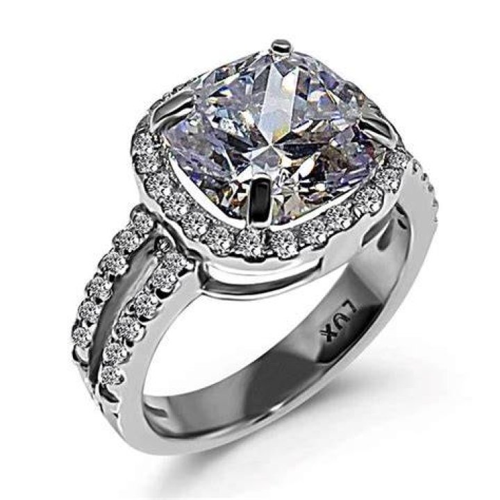 What are the best fake diamonds for engagement rings?