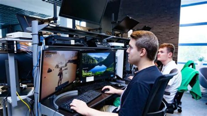 What are the duties of a game tester?