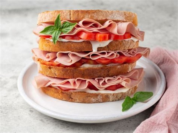 What is mortadella good with?