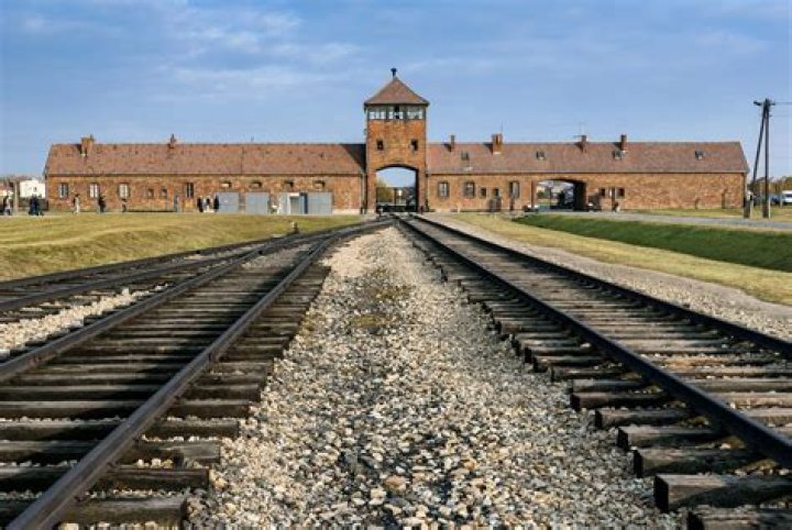 What is the difference between Birkenau and Auschwitz?