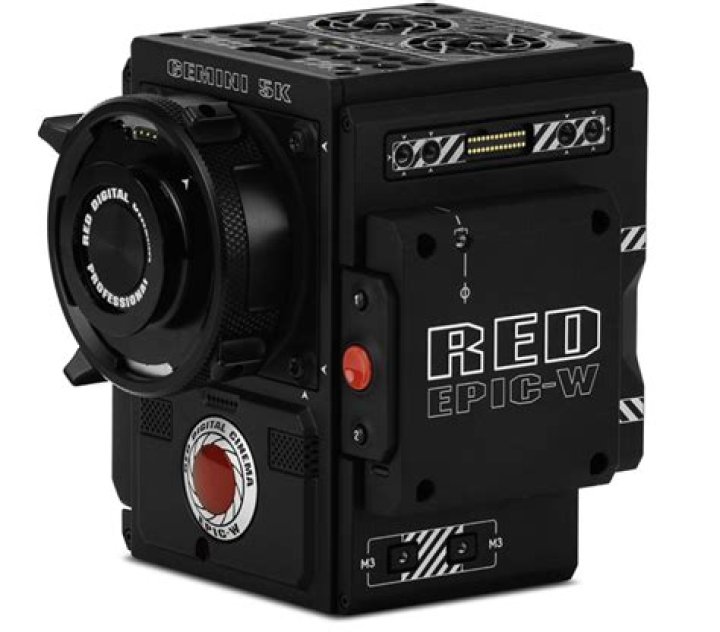 What sensor does the Red Epic have?