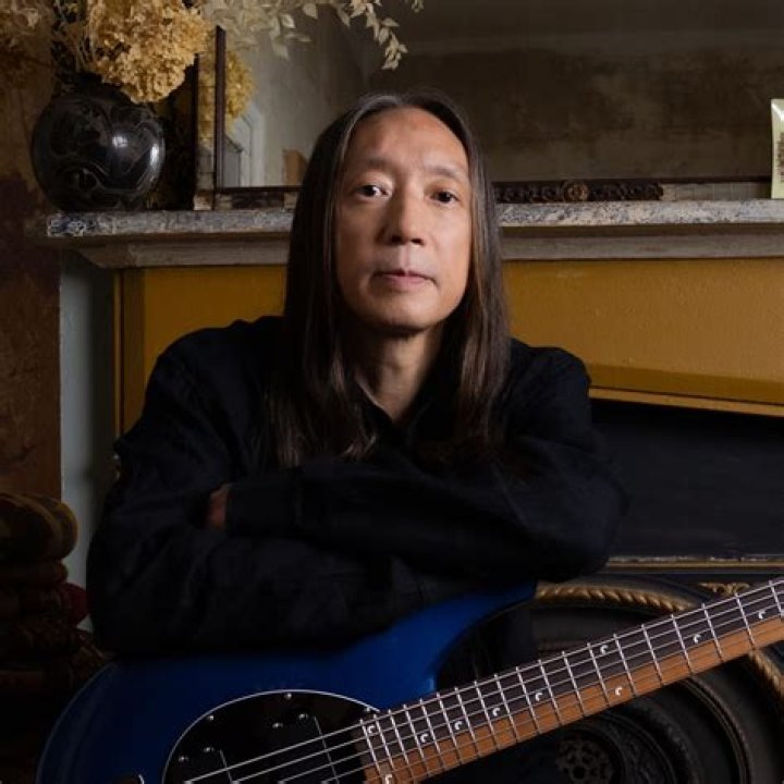 What strings does John Myung use?