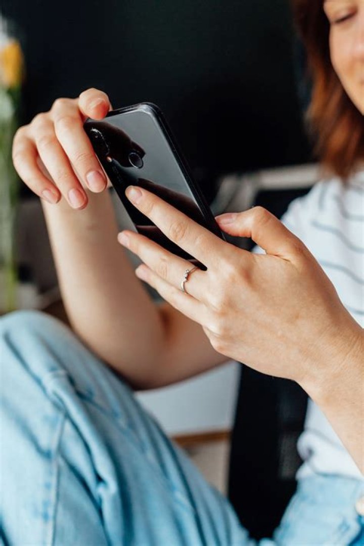 What to talk about during dates?