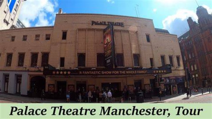 Which tram stop is the nearest to the palace Theatre Manchester?