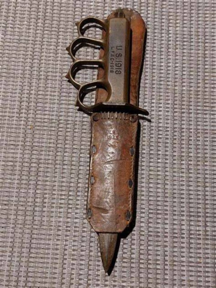 Who made the mark 1 trench knife?